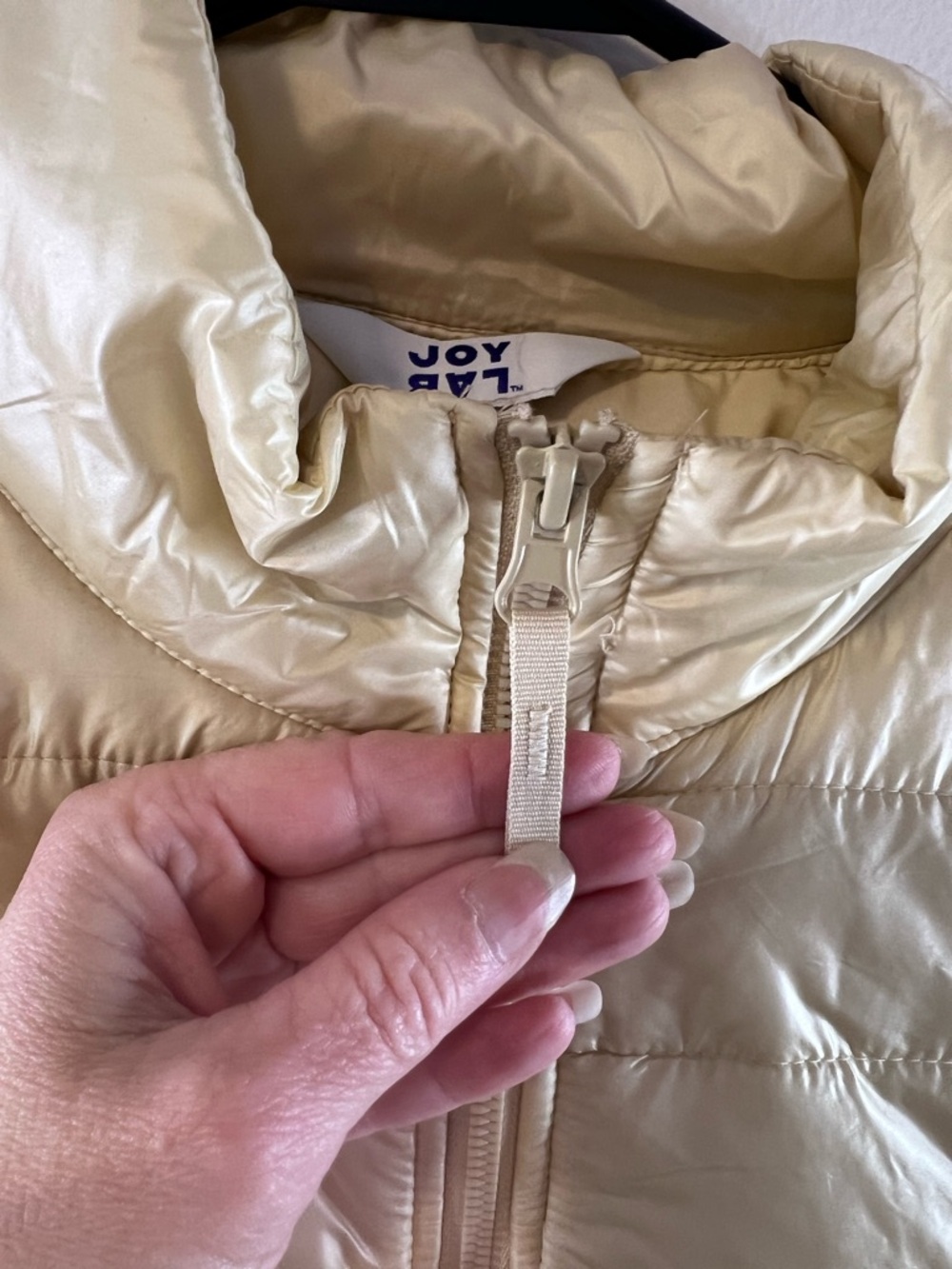 JoyLab Cream Quilted Puffer Vest - Picture 5 of 14